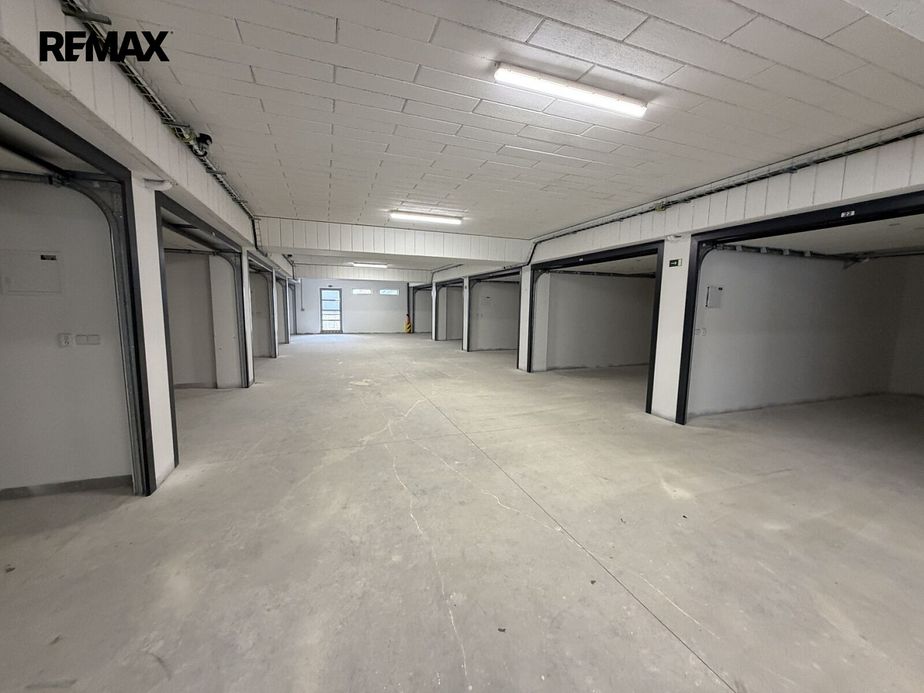 Pronájem nové garáže 21,69m2, Lnářská ul. Humpolec – fotografie 4