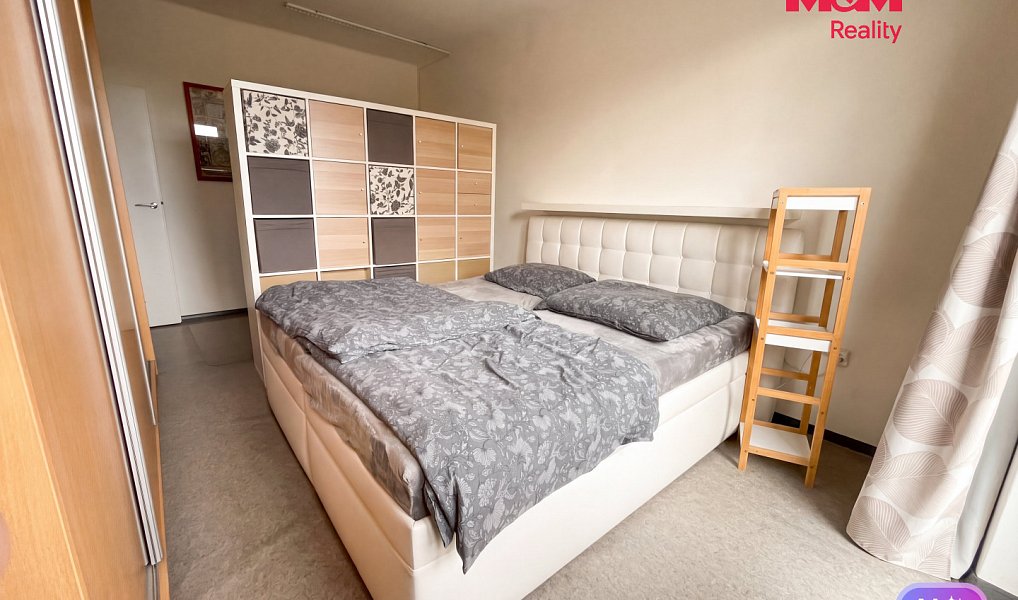 Pronájem bytu 2+1 51 m², Louny – náhled fotky 2