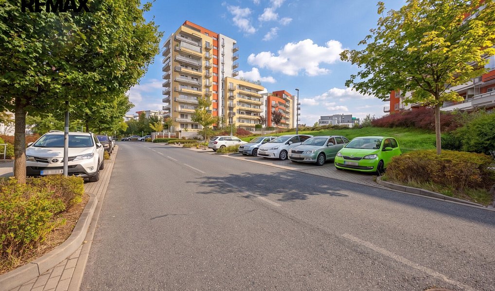 Prodej bytu 2+kk 58 m², Praha – náhled fotky 31