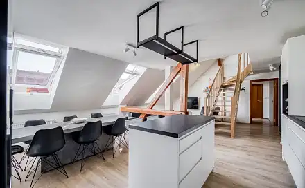 Prodej bytu 4+kk 108 m², Zborovská, Praha 5 - Smíchov