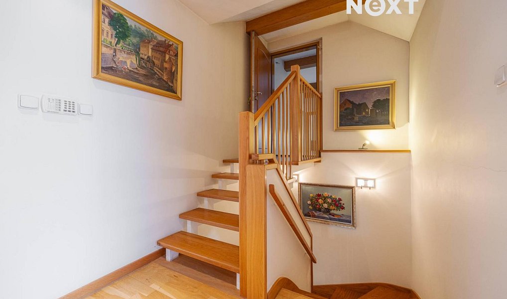 Prodej domu 420 m² s pozemkem 1 542 m², Praha – náhled fotky 32