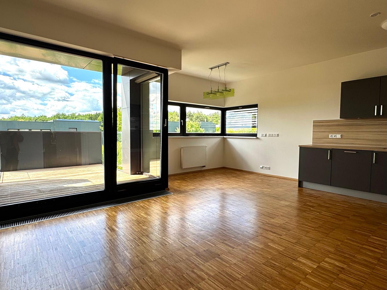 Pronájem bytu 2+kk 60 m² – fotografie 4