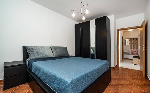 Pronájem bytu 2+kk 47 m², Komořanská, Praha 4 - Modřany