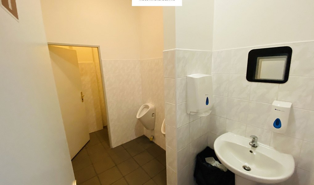 Pronájem skladovacích prostor 1 363 m², Vestec – náhled fotky 16
