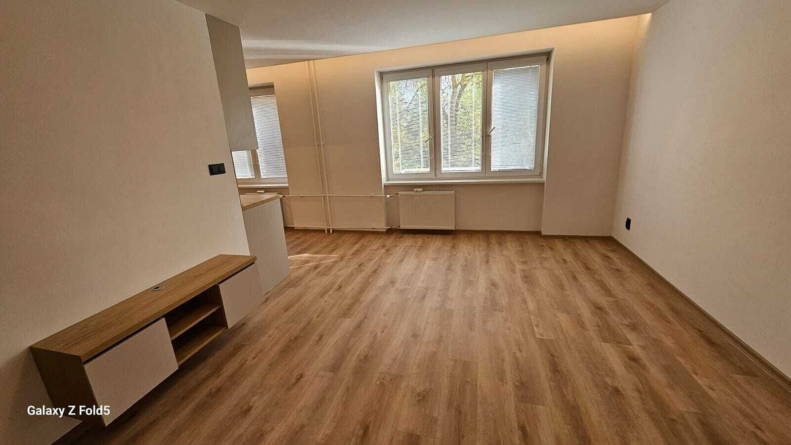 Pronájem bytu 2+1 53 m² — photo 4