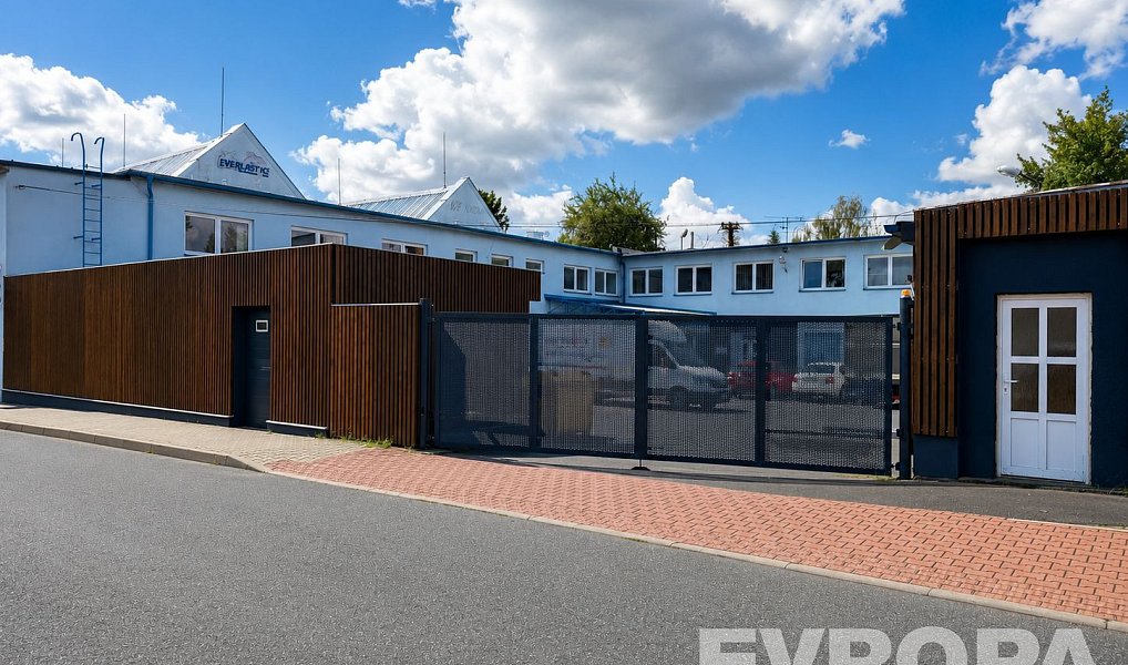 Pronájem kanceláře 75 m², Kolín – náhled fotky 3