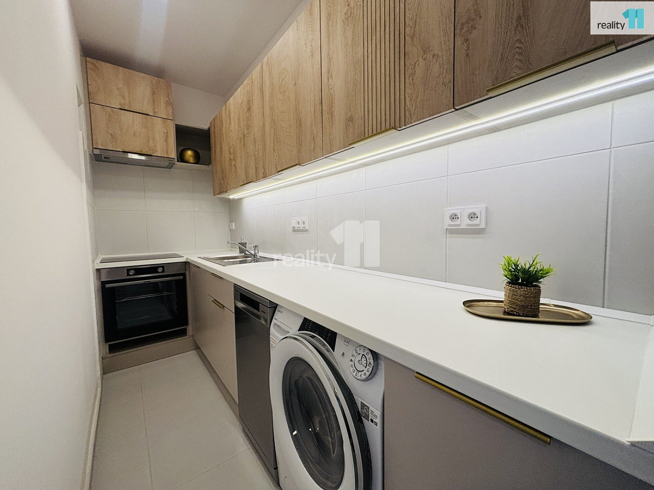 Pronájem bytu 1+1 37 m² – fotografie 5