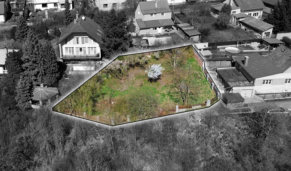 Prodej stavebního pozemku 588 m², Bělá pod Bezdězem – náhled fotky 2
