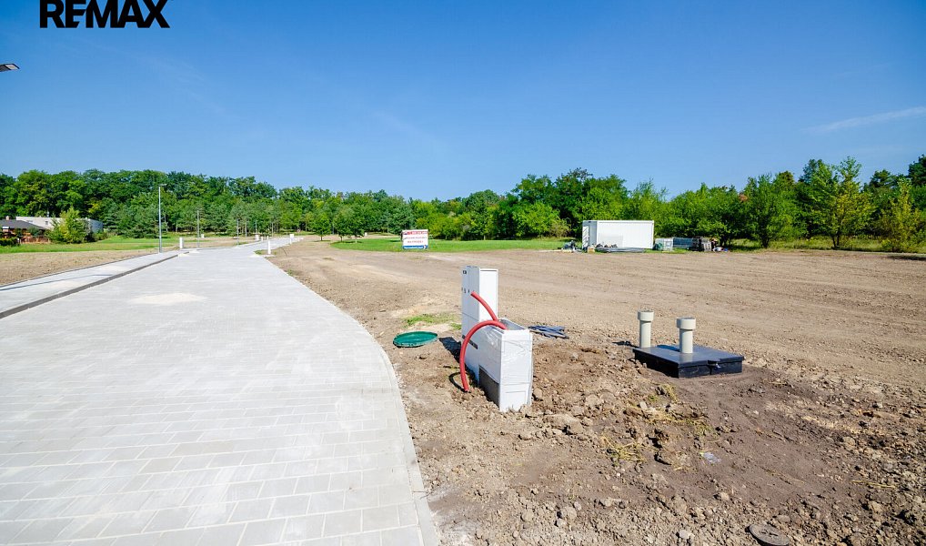 Prodej stavebního pozemku 1 061 m², Kolín – náhled fotky 6