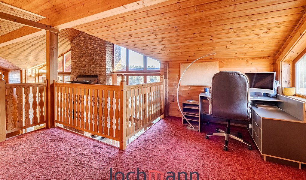Prodej domu 800 m² s pozemkem 3 947 m², Trhové Sviny – náhled fotky 21