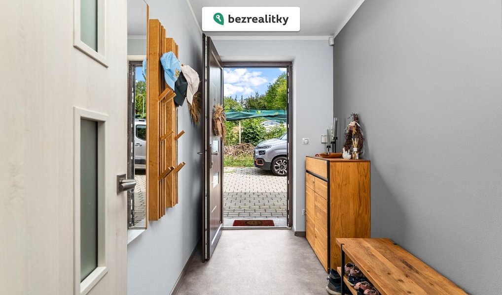 Prodej domu 132 m² s pozemkem 899 m², Nedabyle – náhled fotky 12