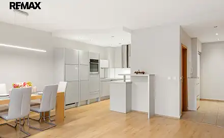 Pronájem bytu 3+kk 96 m², Vinohradská, Praha 10 - Strašnice