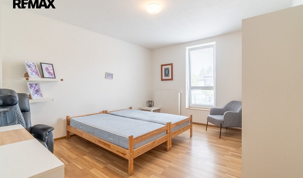 Prodej domu 233 m² s pozemkem 121 m², Praha – náhled fotky 6