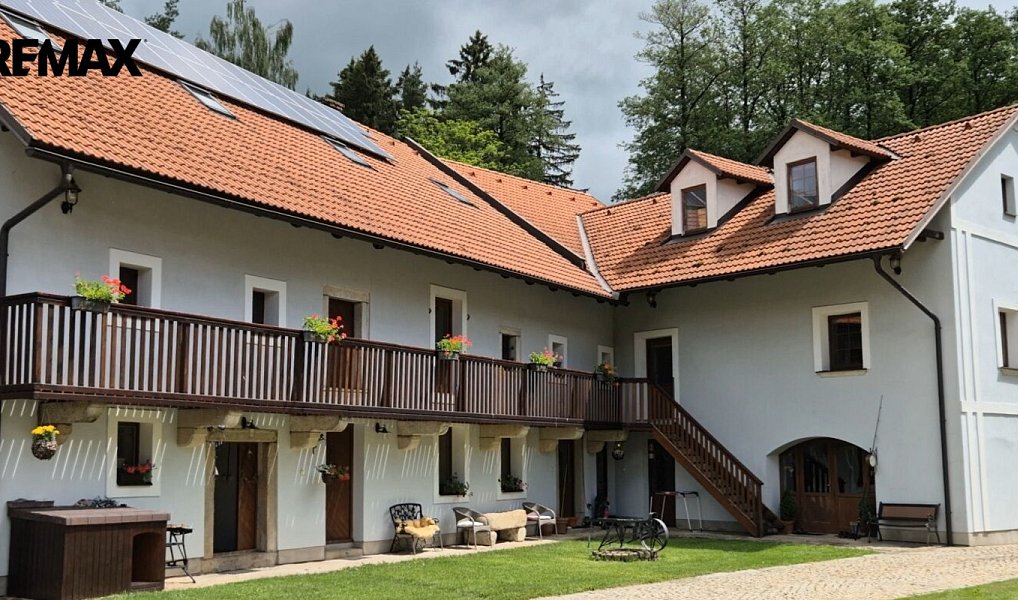 Prodej zemědělského objektu 550 m², Strmilov – náhled fotky 2