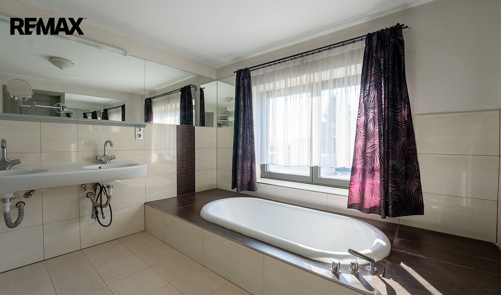 Prodej domu 280 m² s pozemkem 464 m², Kostelec nad Labem – náhled fotky 20