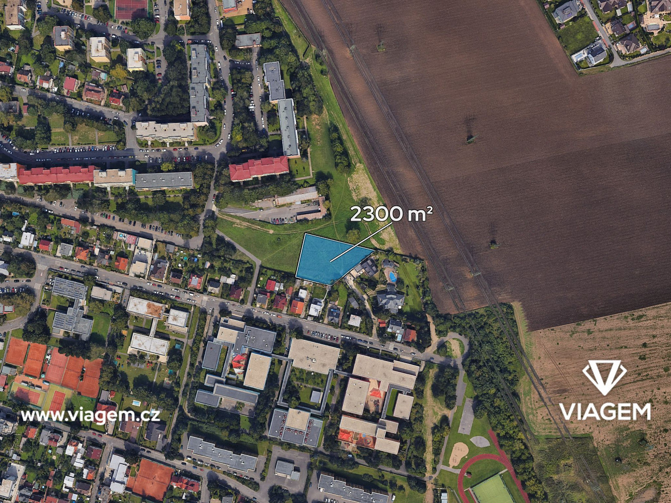 Prodej stavebního pozemku 2 300 m² – fotografie 4