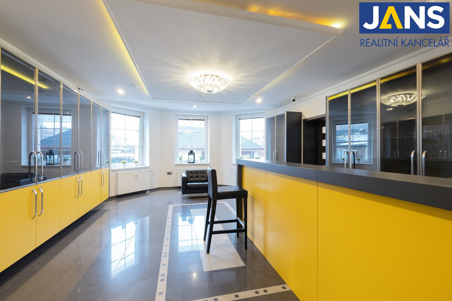 Pronájem kanceláře 179 m² — photo 4
