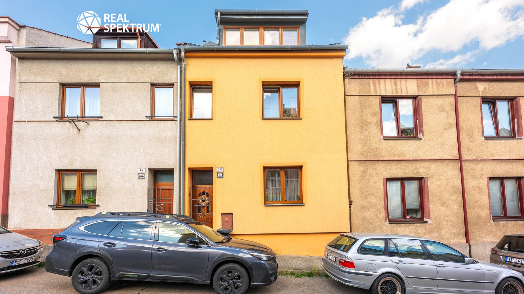 Prodej domu 200 m² s pozemkem 186 m²