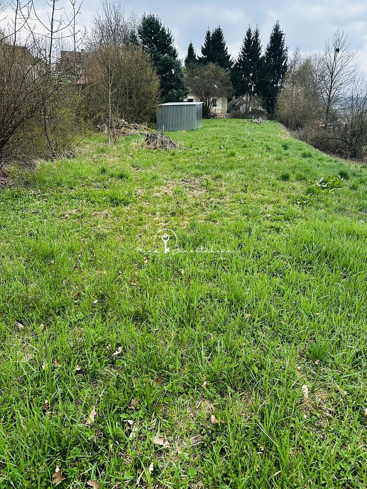 Prodej stavebního pozemku 2 291 m²