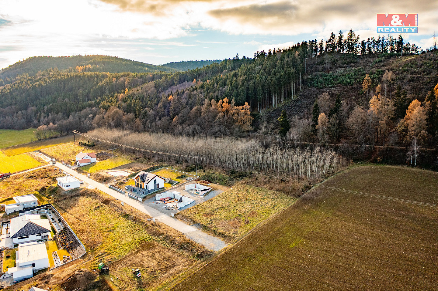 Prodej stavebního pozemku 1 542 m² – další