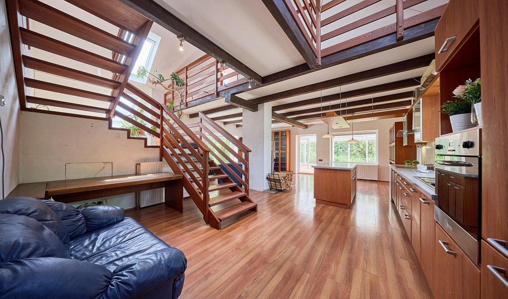 Prodej domu 280 m² s pozemkem 2 632 m², Výrava – náhled fotky 6