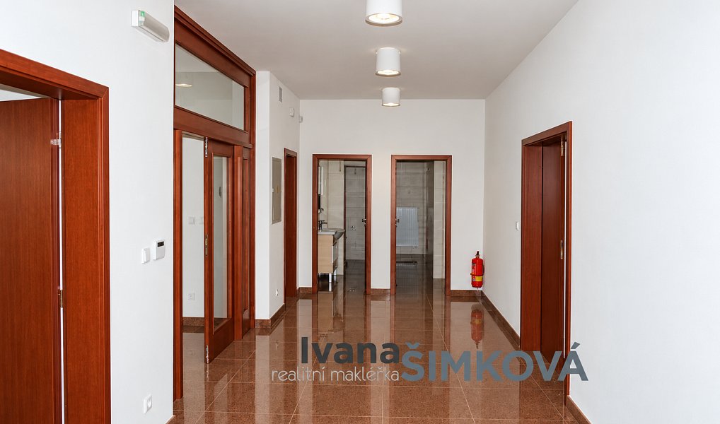 Pronájem kanceláře 27 m², Praha – náhled fotky 3