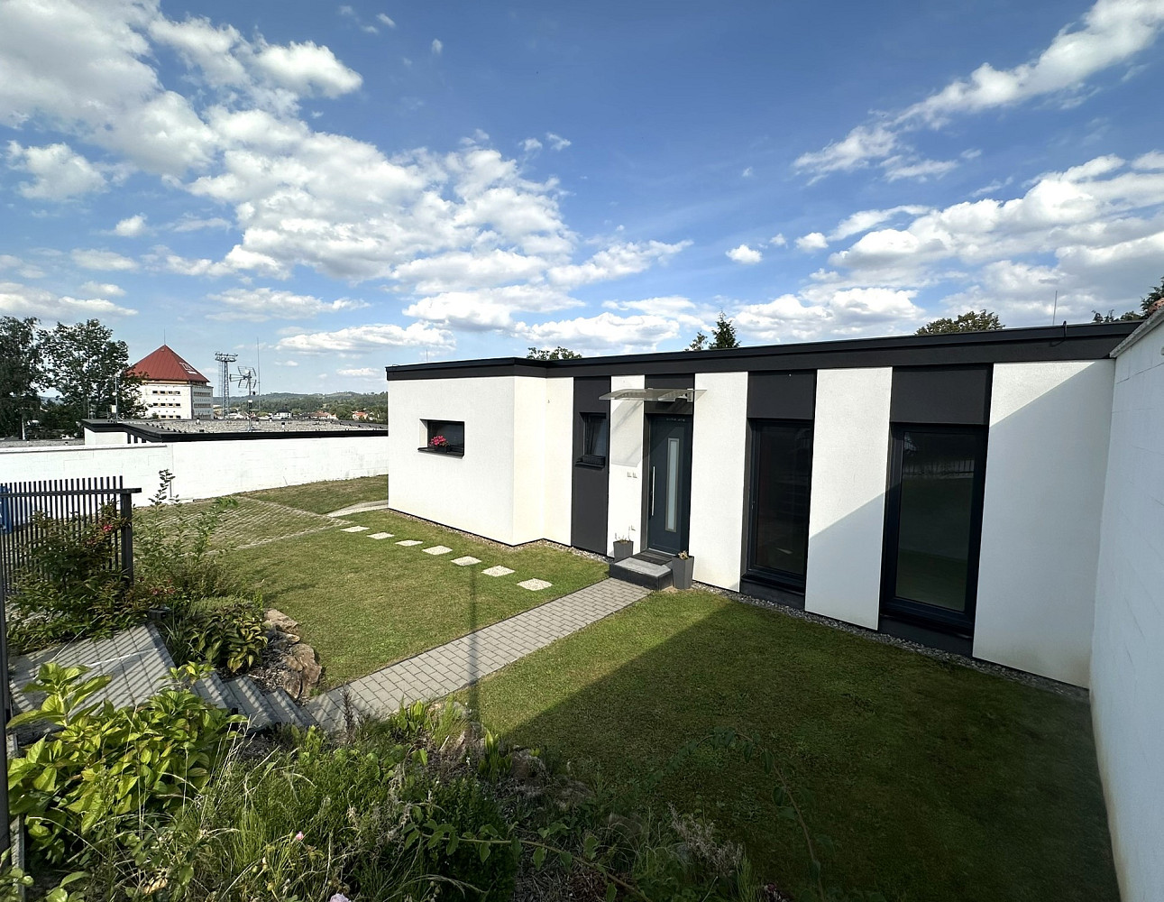 Prodej domu 81 m² s pozemkem 411 m² – fotografie 3