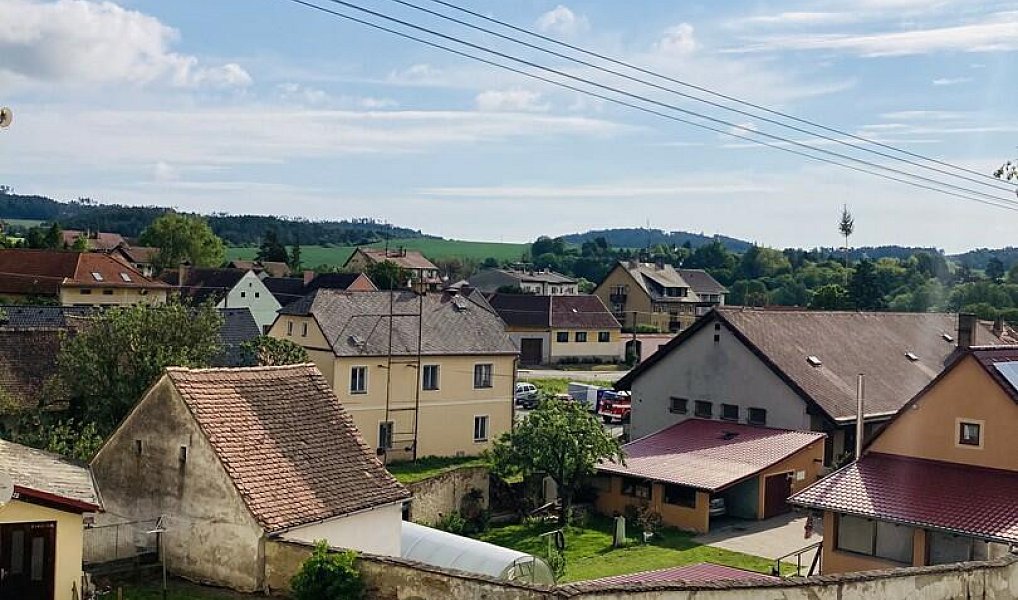 Prodej stavebního pozemku 1 781 m², Písečné – náhled fotky 4