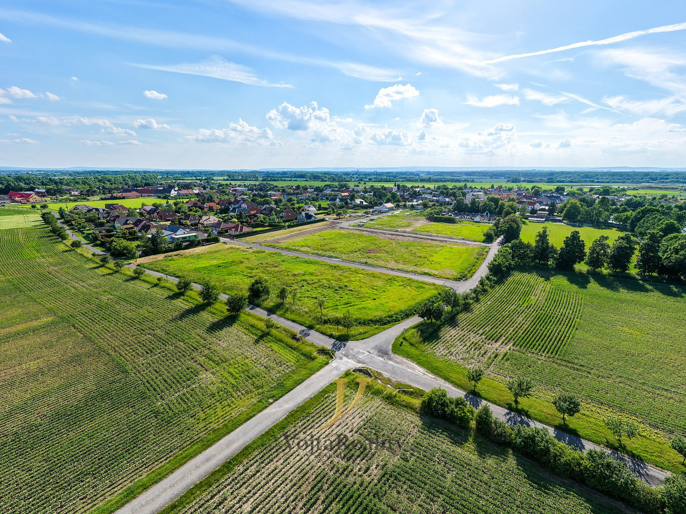 Prodej stavebního pozemku 928 m² – fotografie 2