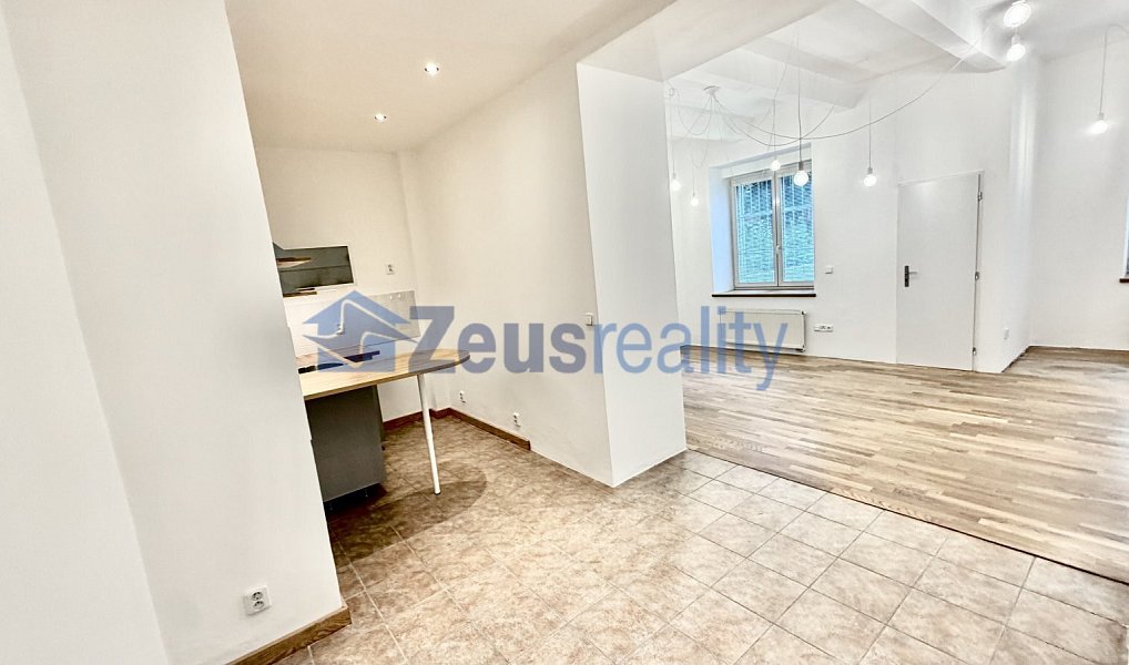 Pronájem kanceláře 48 m², Praha – náhled fotky 5