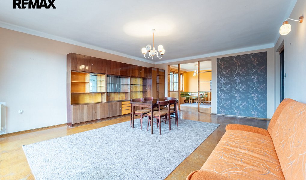 Prodej domu 234 m² s pozemkem 999 m², Týnec nad Labem – náhled fotky 9