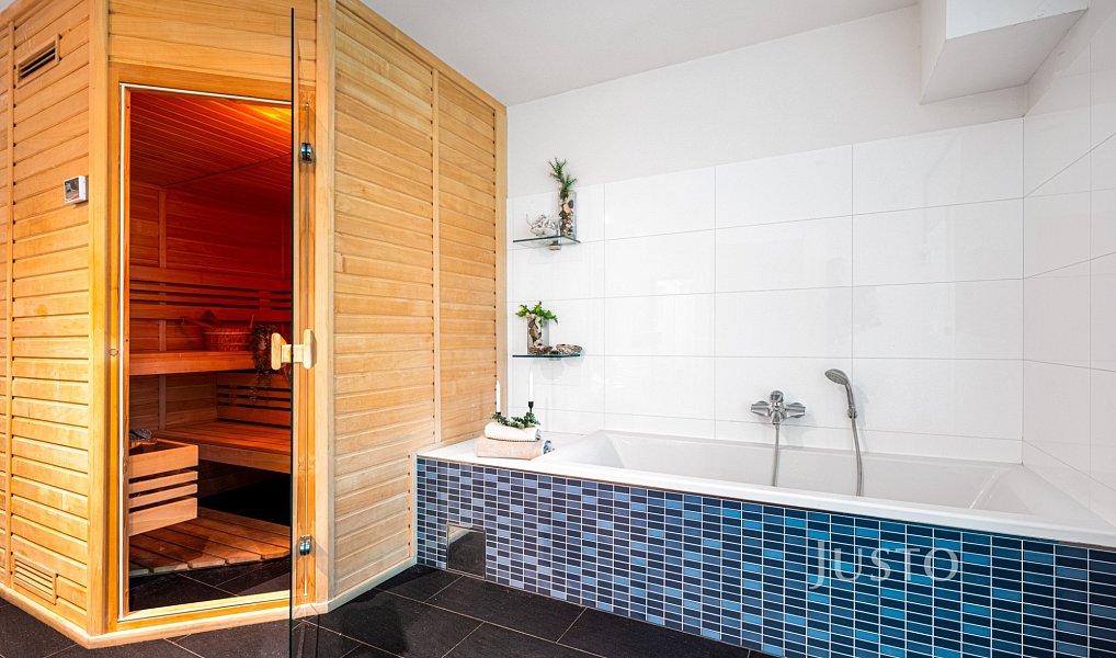 Prodej domu 456 m² s pozemkem 1 300 m², Jablonec nad Nisou – náhled fotky 11