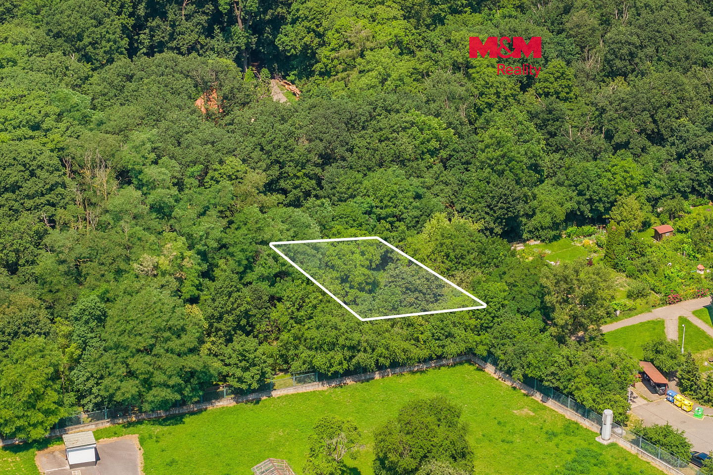 Prodej pozemku 436 m²