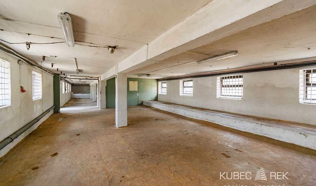 Pronájem skladovacích prostor 185 m², Tábor – náhled fotky 2