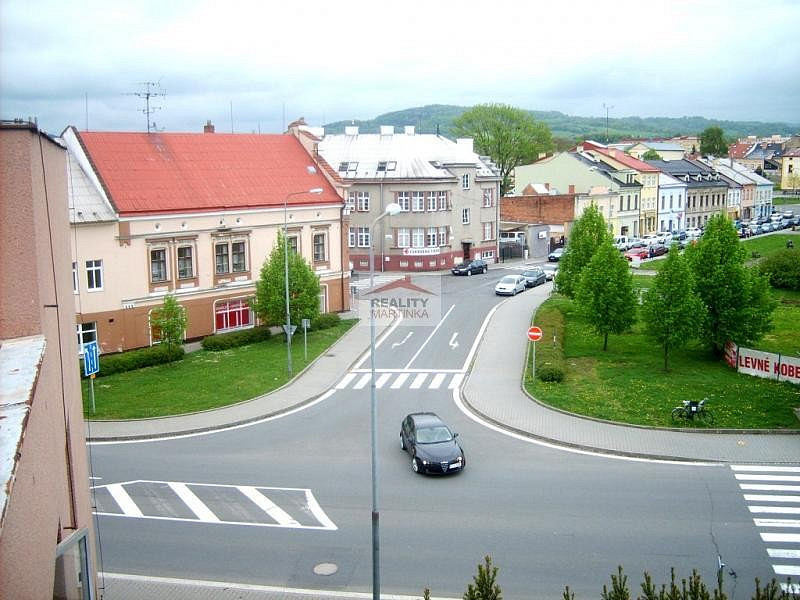 Pronájem kanceláře 1 300 m² – fotografie 5
