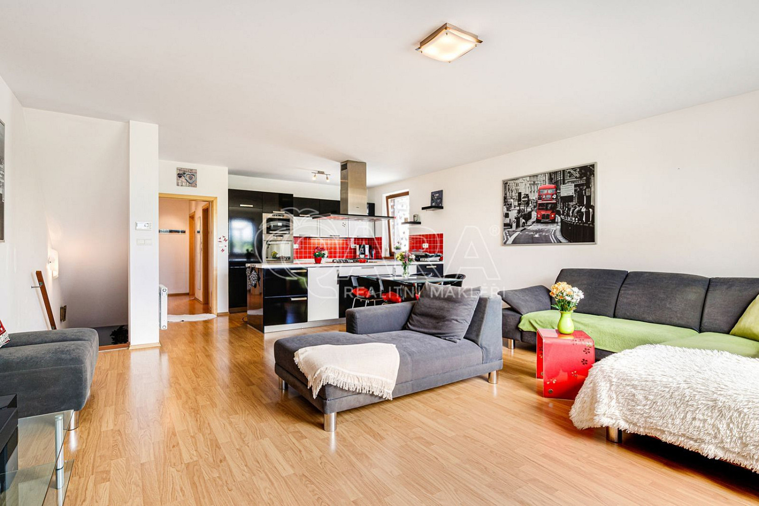Prodej domu 174 m² s pozemkem 275 m² – fotografie 3