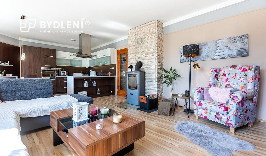 Prodej domu 318 m² s pozemkem 791 m², Krupka – náhled fotky 10
