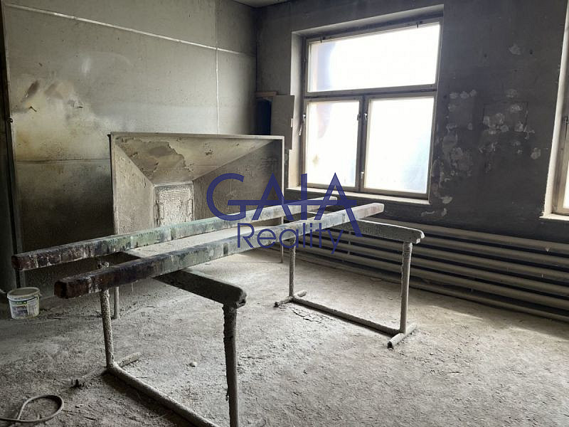 Prodej výrobních prostor 645 m² – fotografie 5