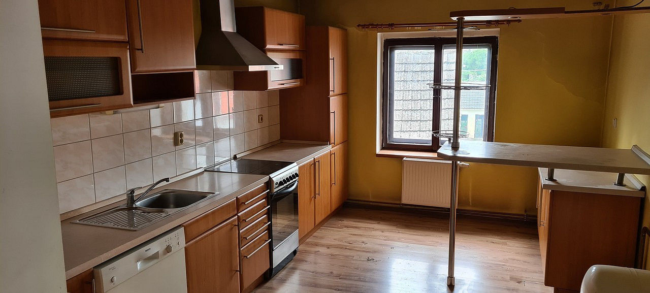 Prodej domu 340 m² s pozemkem 320 m² – pohled 3
