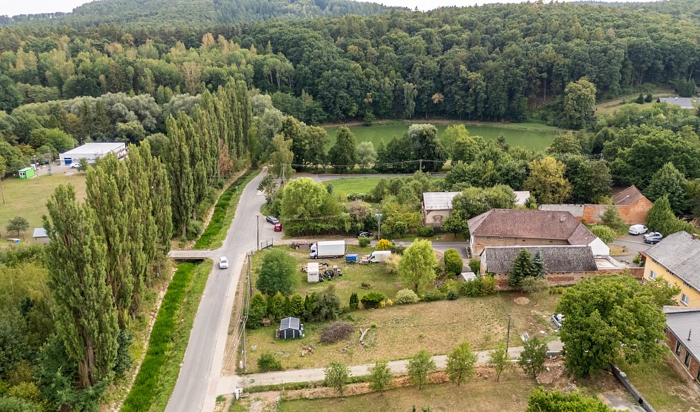 Prodej domu 612 m² s pozemkem 4 214 m², Fryšták – náhled fotky 13