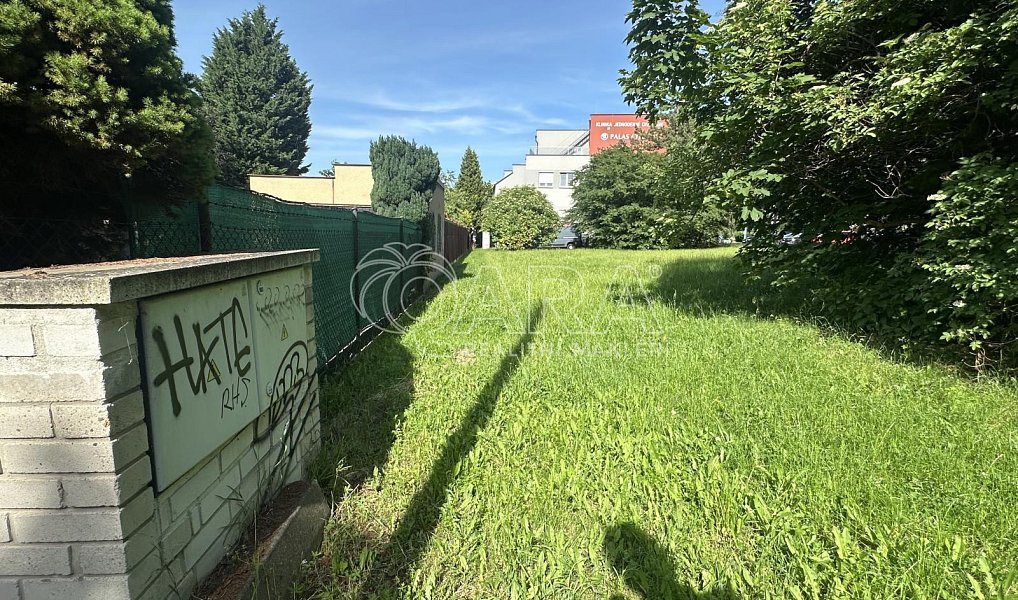 Pronájem komerčního pozemku 1 347 m², Praha – náhled fotky 3