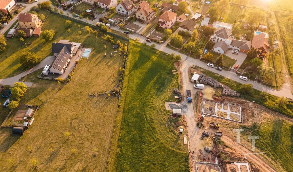 Prodej stavebního pozemku 1 418 m², Voděrady – náhled fotky 6