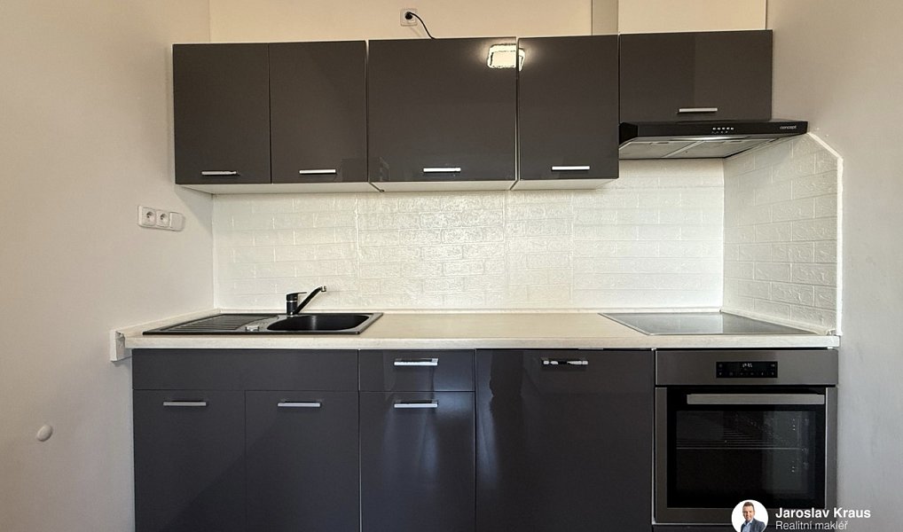 Pronájem bytu 2+kk 42 m², Železnice – náhled fotky 4