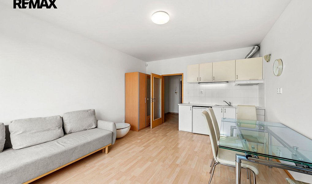 Prodej bytu 1+kk 32 m², Praha – náhled fotky 4
