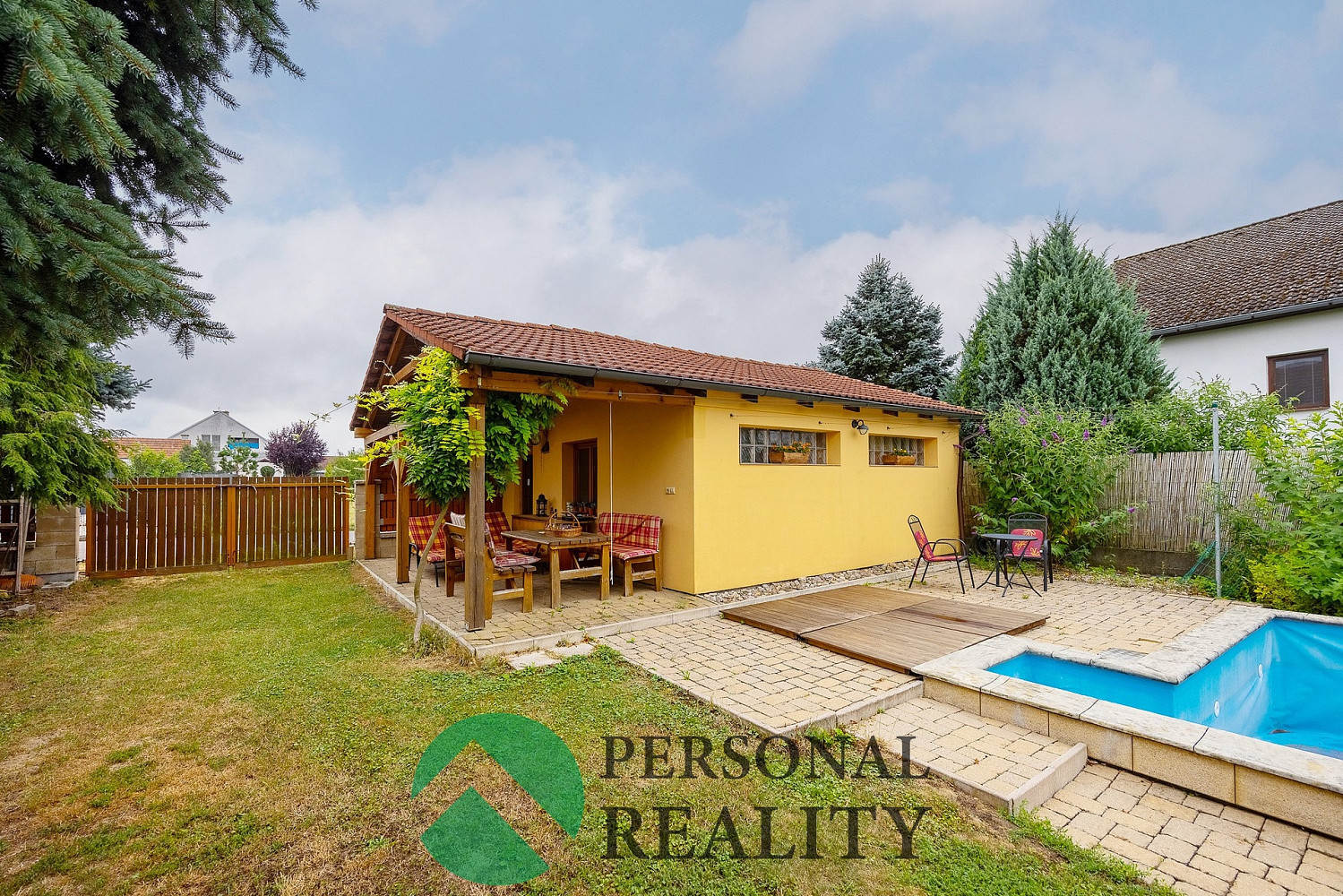 Prodej stavebního pozemku 340 m²