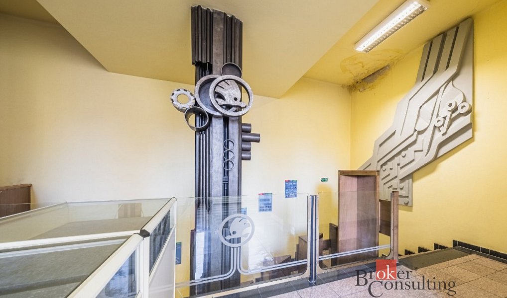 Prodej obchodních prostor 246 m², Plzeň – náhled fotky 11
