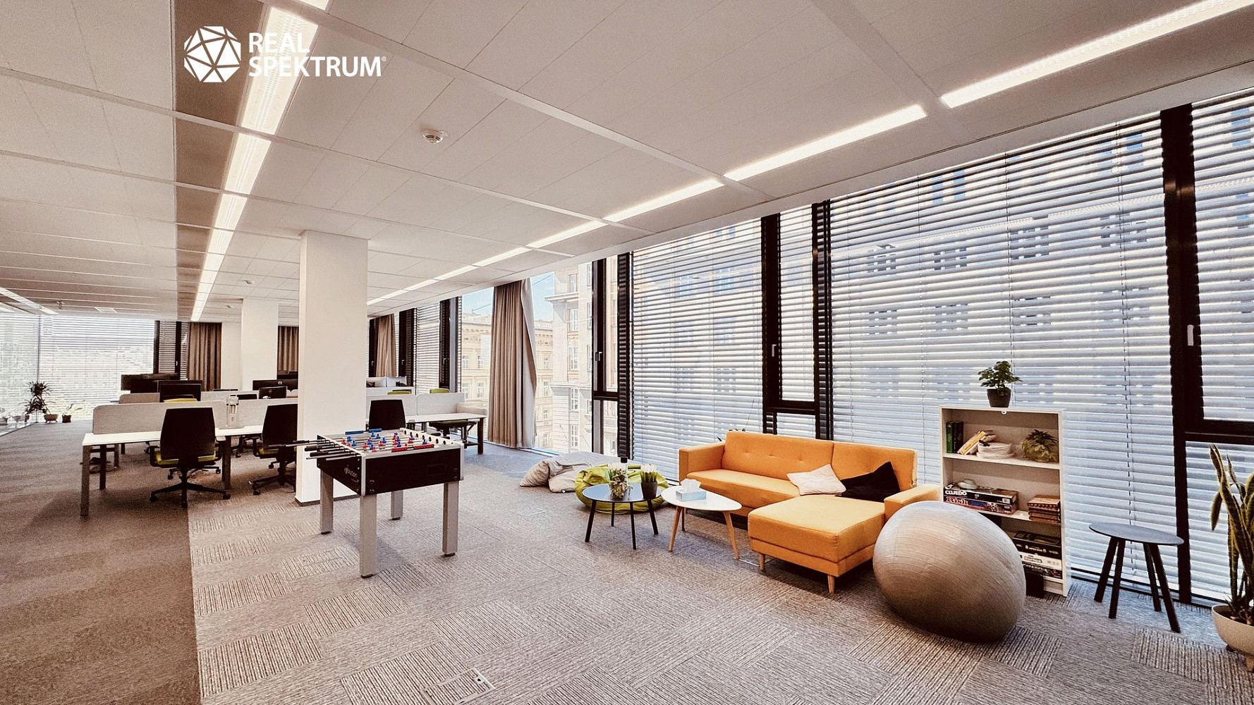 Pronájem kanceláře 257 m² rezervováno