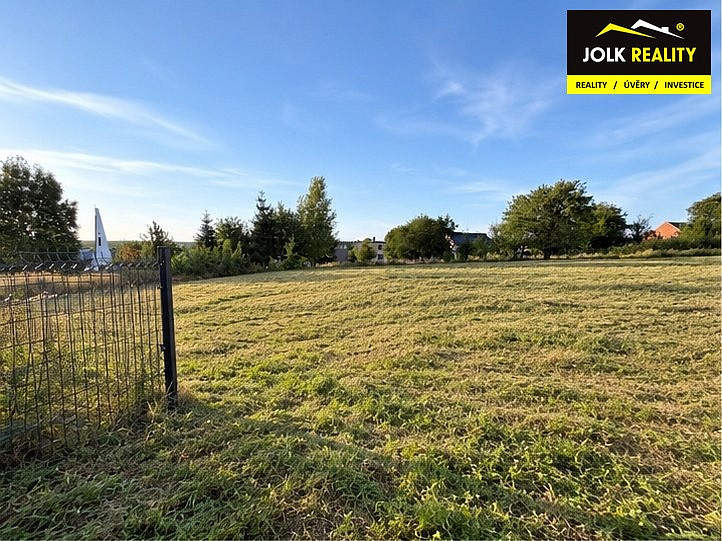 Prodej stavebního pozemku 1 239 m²
