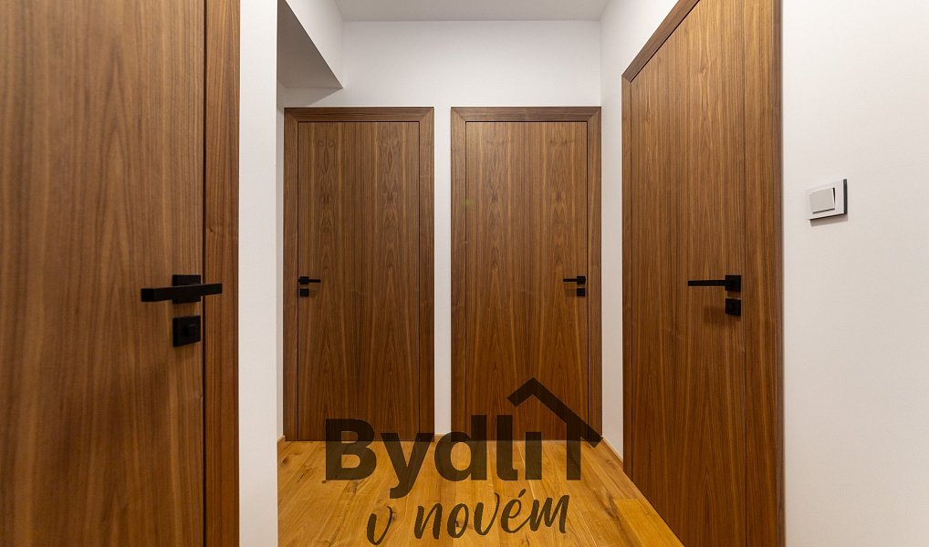 Prodej domu 184 m² s pozemkem 666 m², Fryšták – náhled fotky 12