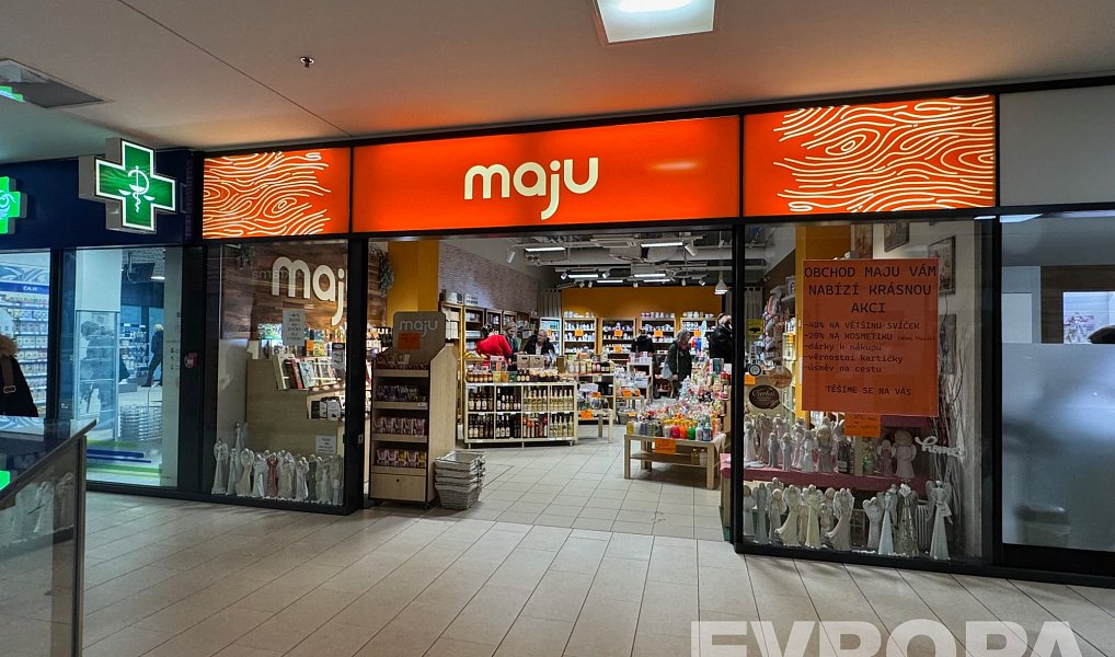 Pronájem obchodních prostor 87 m², Hradec Králové – náhled fotky 6